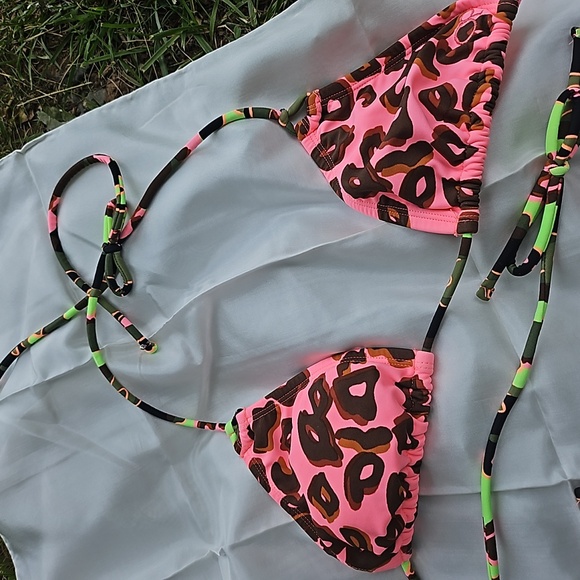 Op String Bikini - Picture 6 of 11